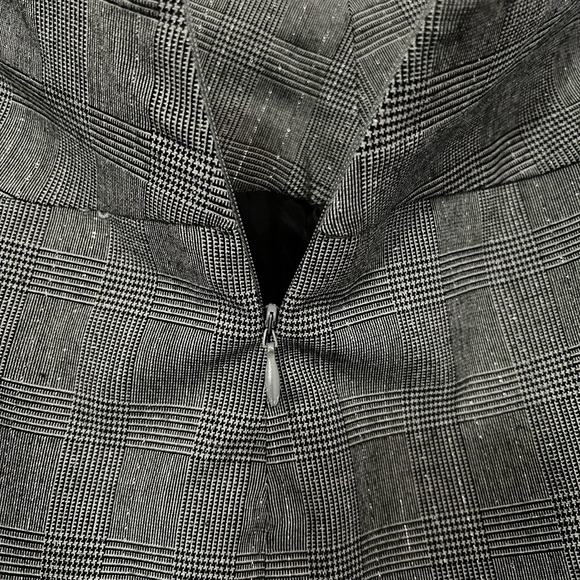 Pencil Skirt Grey Silver Back Split Zip Closure Women’s Size 14 - Picture 5 of 7